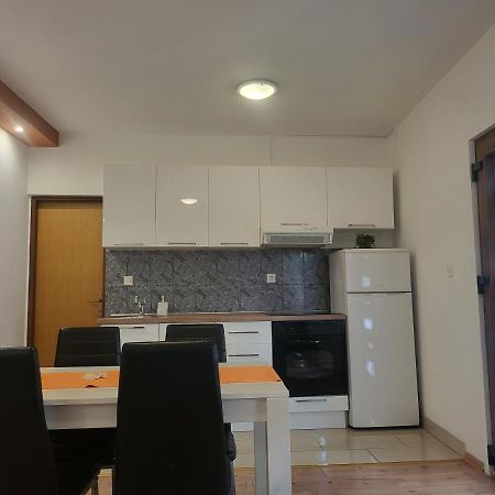 Apartments Lola Biograd Na Moru Εξωτερικό φωτογραφία