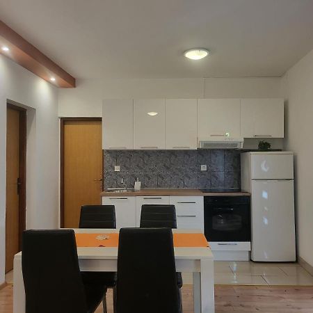 Apartments Lola Biograd Na Moru Εξωτερικό φωτογραφία