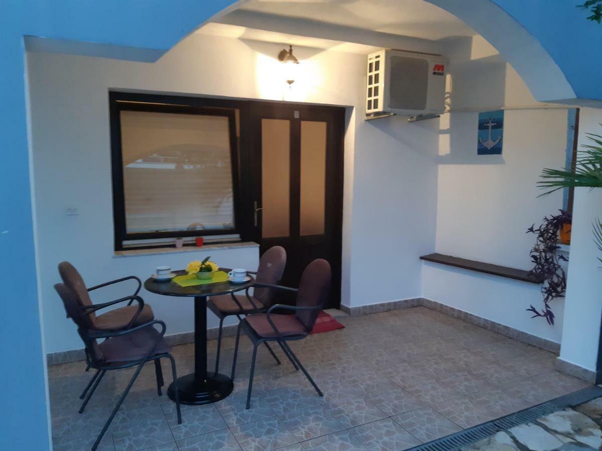Apartments Lola Biograd Na Moru Εξωτερικό φωτογραφία
